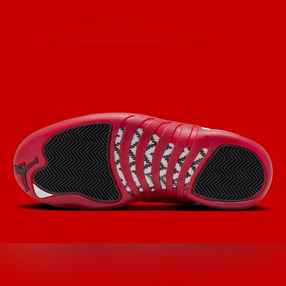 AIR RETRO JORDAN 12 CHERRY white black varsity red CT8013-116 size 8 - 14 - Picture 4 of 10